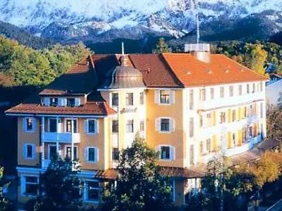 Vier Jahreszeiten Hotel